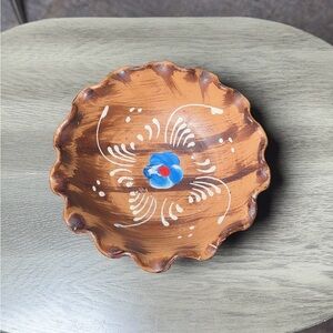 Hand Painted Italian Wooden Bowl Glazed Finish Scalloped Rim With Flower